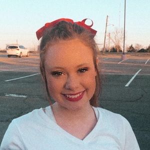 Meet your Posher, Brooke